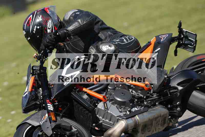 /43 08.08.2025 Discover the Bike ADR/Race 3 rot/72